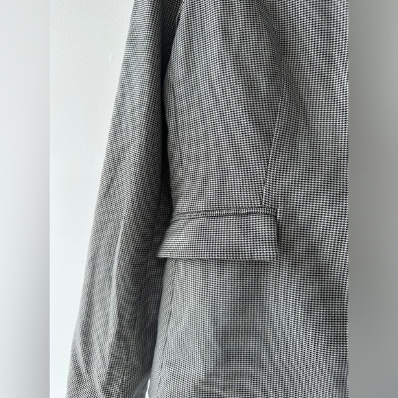 Lila Rose - Fine Houndstooth Blazer - Black & White - Size Large - Picture 5 of 9